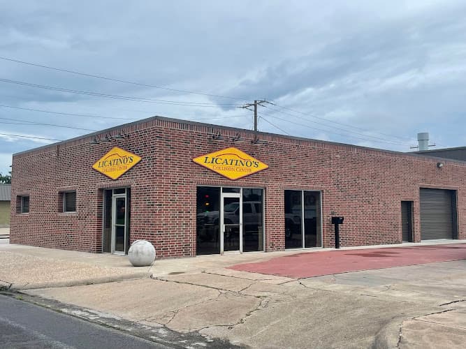 Licatino's Collision Center