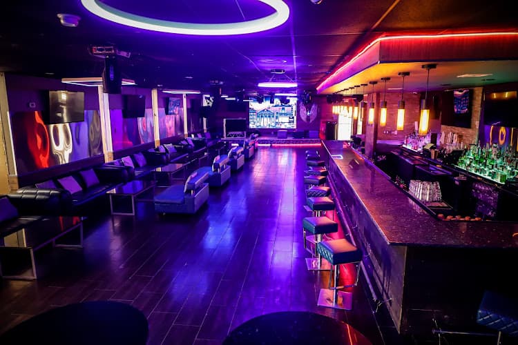 SkyBar Lounge
