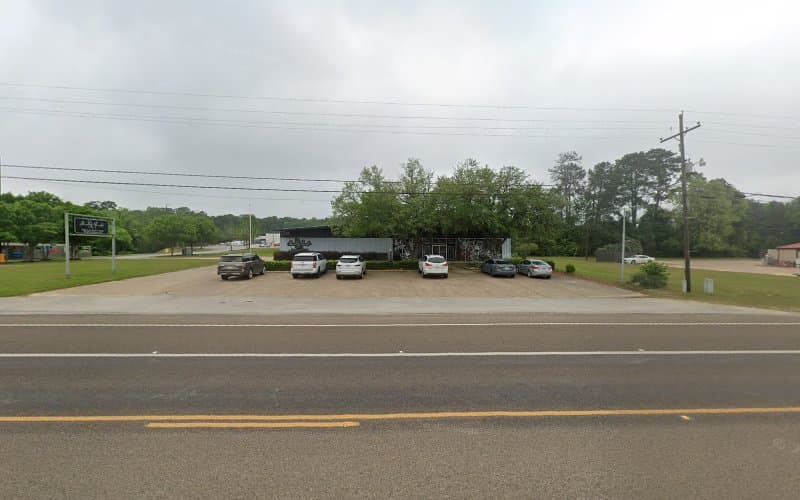 Tee baliey Boutique in Woodville, TX