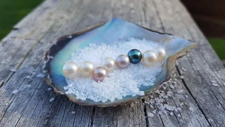 Brooke's Pearl Glam