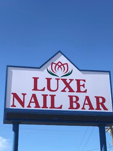 Luxe Nail Bar