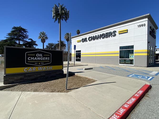 Oil Changers & Car Wash