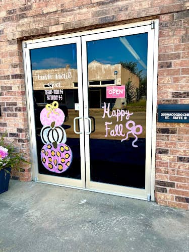 Lush Nail Spa