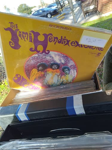 Vinyl Lives Plus