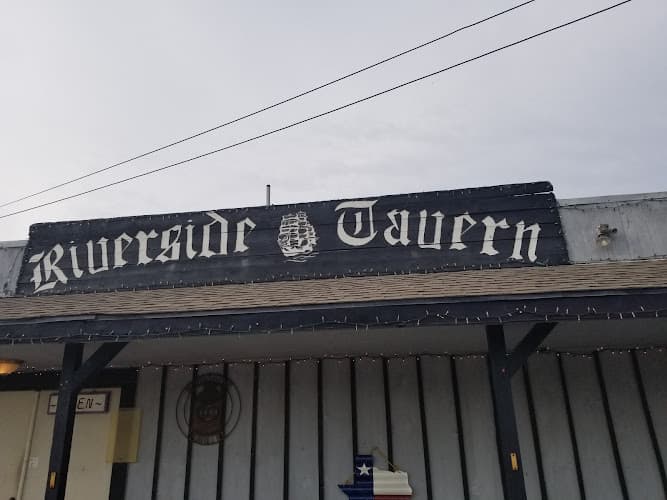 Riverside Tavern