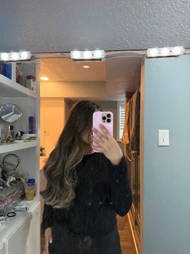 Studio Y Salon