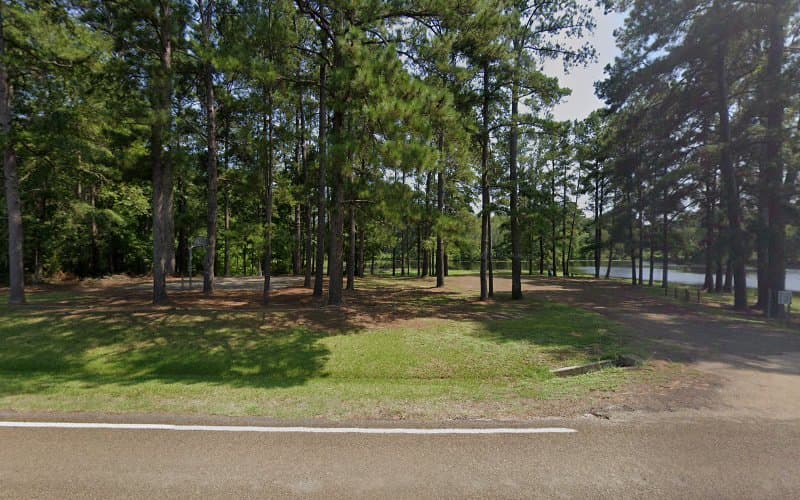 Hemphill City Lake/Dam Park