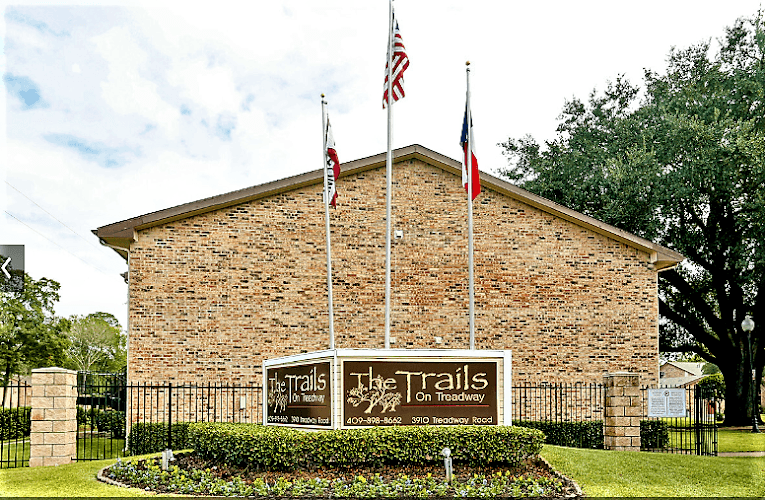 Trails on Treadway