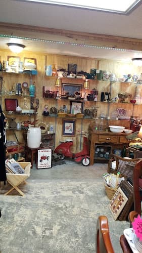 ROCKIN ESTATE ReSale in Livingston, TX