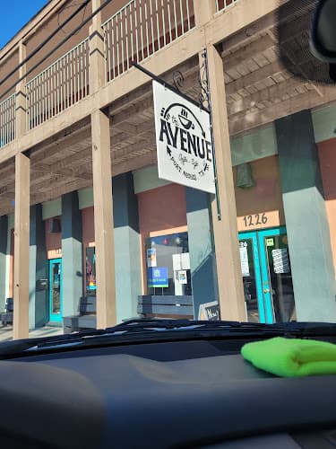 The Avenue Coffee & Cafe