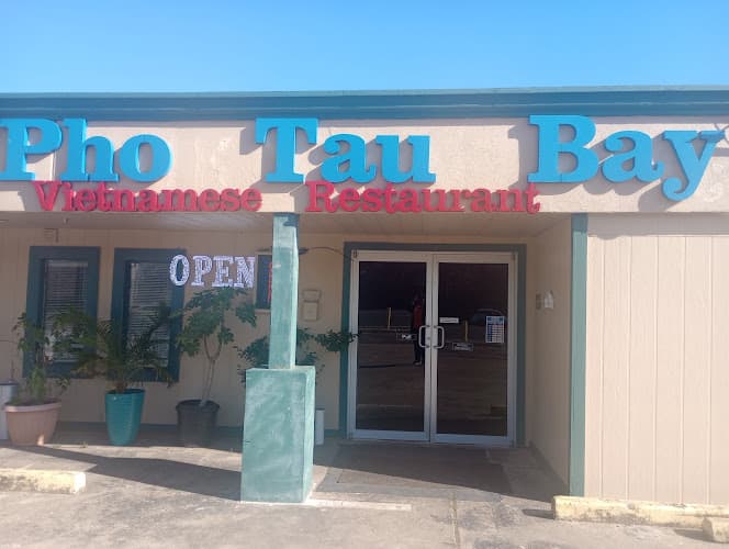 Pho Tau Bay
