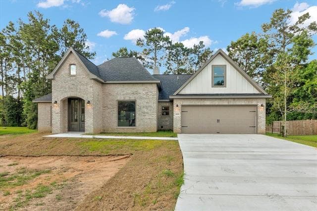 Dayna Simmons Real Estate in Beaumont, TX