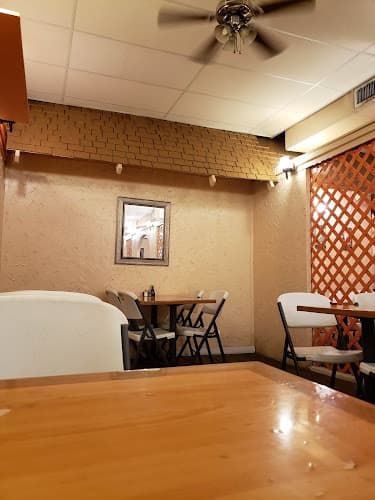Lee's China Inn in Crockett, TX