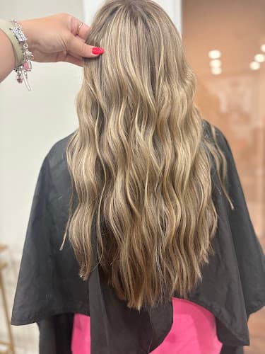 House of Glam Beauty Studio