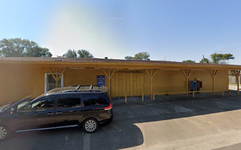 B & T Grocery