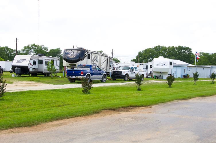 Legion RV Park in Crockett, TX