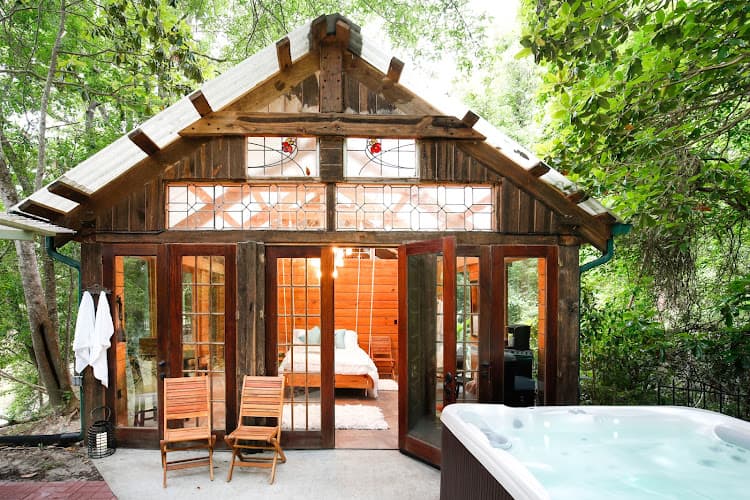 Naturalist Boudoir Cabins