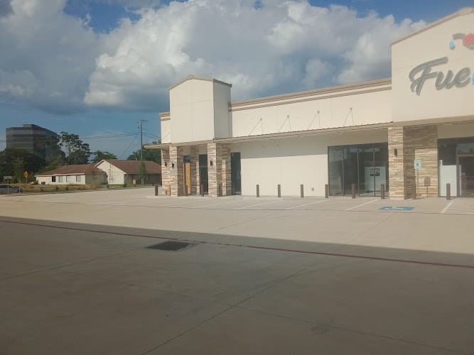 Fuely's Exxon Auto Plaza