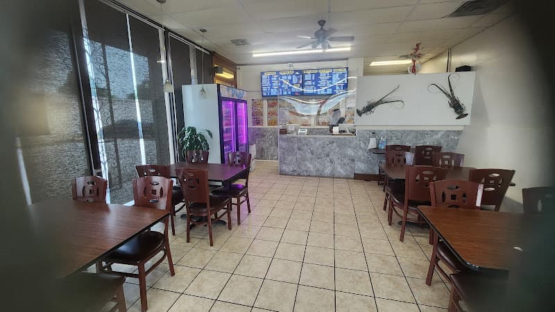 Henry's Seafood and Wings