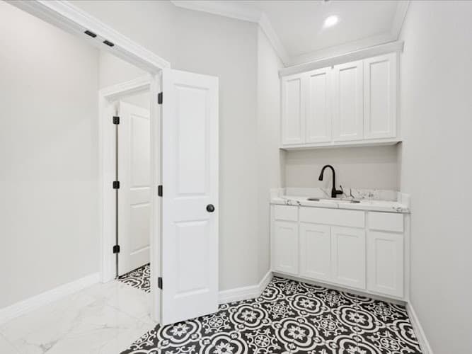 RHONDA HINSON BrokerAssociate, JLA REALTY -- 572287