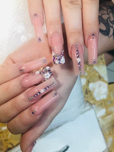 Nina Nails