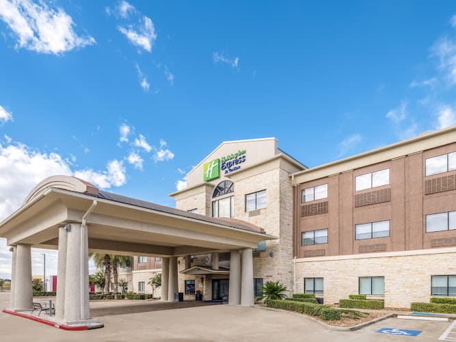 Holiday Inn Express & Suites Beaumont NW Parkdale Mall by IHG