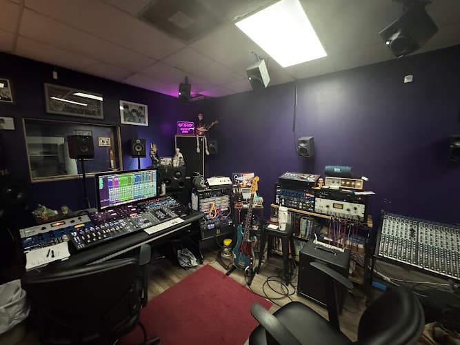 Kat House Studio & Productions